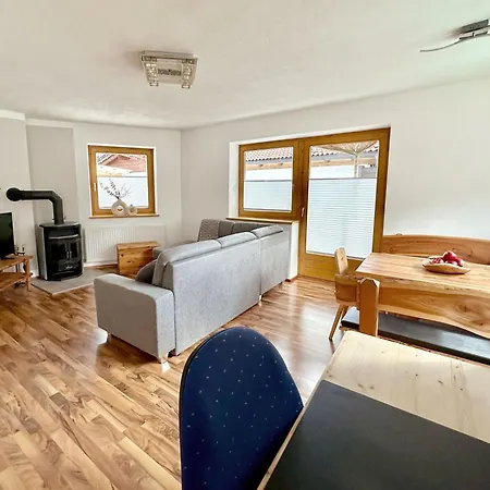 Jessica Erdgeschoss & Kellergeschoss * Gries im Sellrain