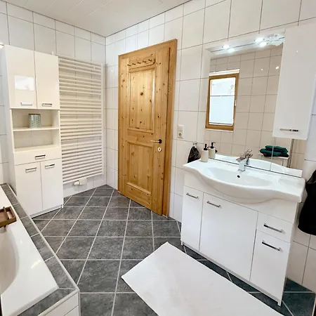 Jessica Erdgeschoss & Kellergeschoss Apartment Gries im Sellrain