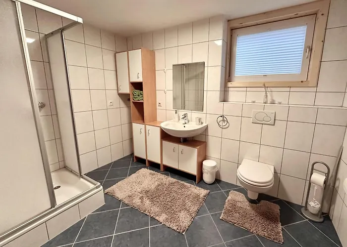 Jessica Erdgeschoss & Kellergeschoss