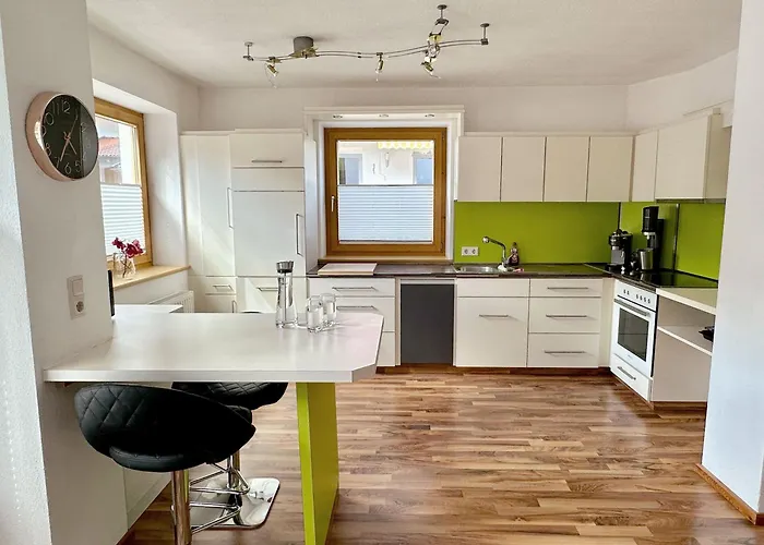 Jessica Erdgeschoss & Kellergeschoss