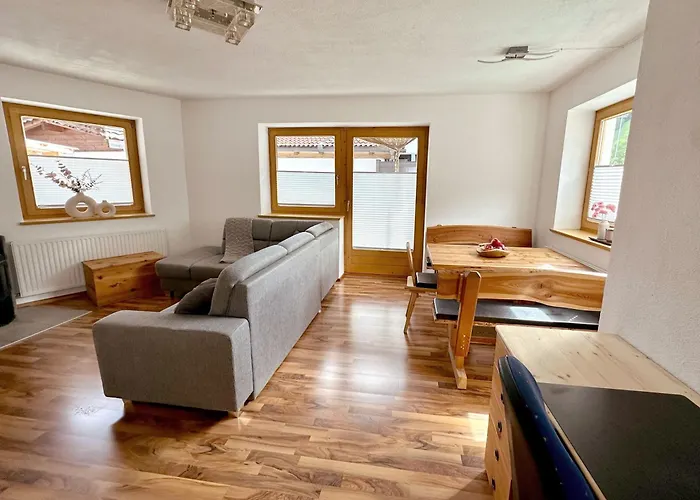 Jessica Erdgeschoss & Kellergeschoss